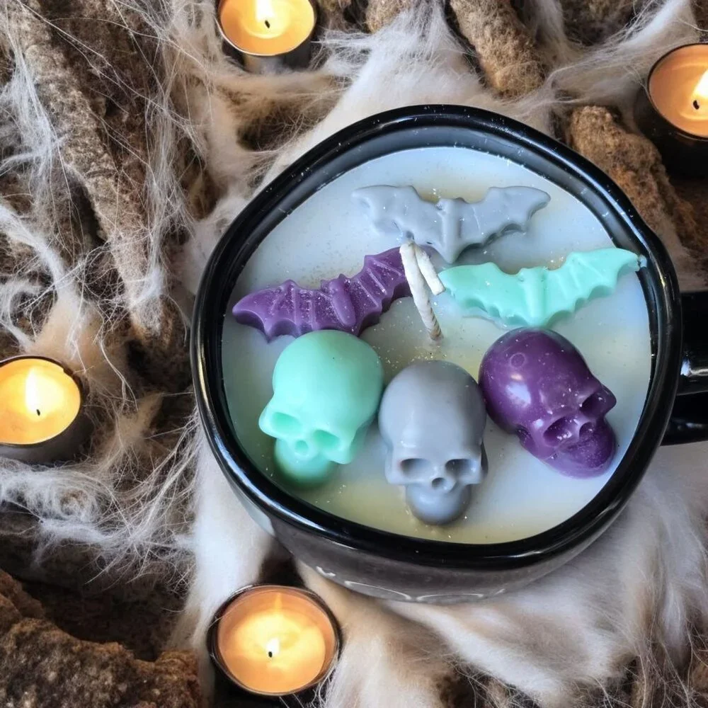 Rae Dunn ✦ Spooky Mug Candle ✦ XL Vanilla Soy Wax Skull & Bat Melts Ghost Lid